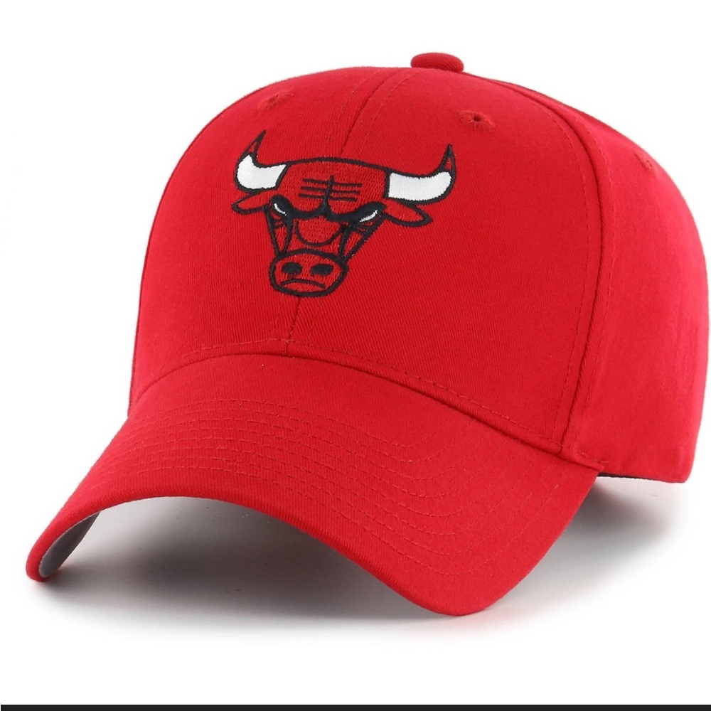 Chicago Bulls Cap - red w/logo front, adjustable “Fan Favorite”